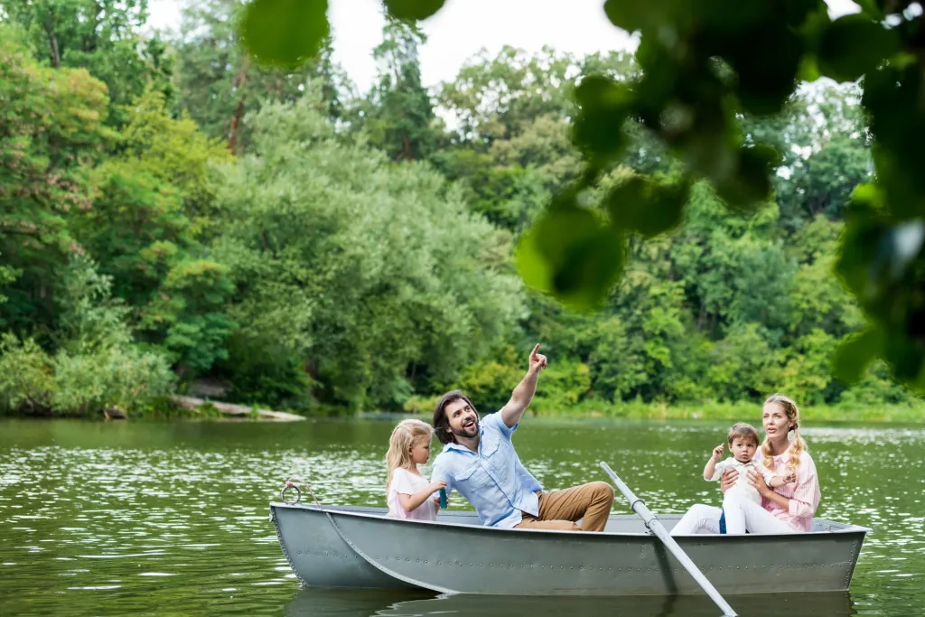 Hoe vaar je stil door de Biesbosch met fluisterbootjes?