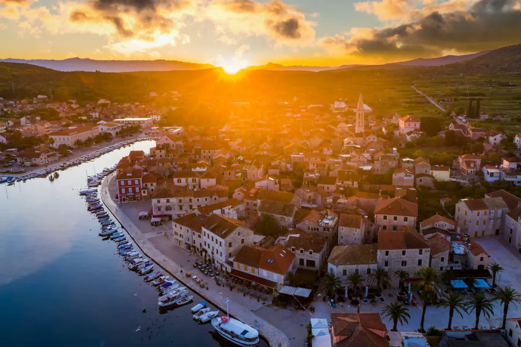 Stari Grad en zijn historische vlakte ontdekken