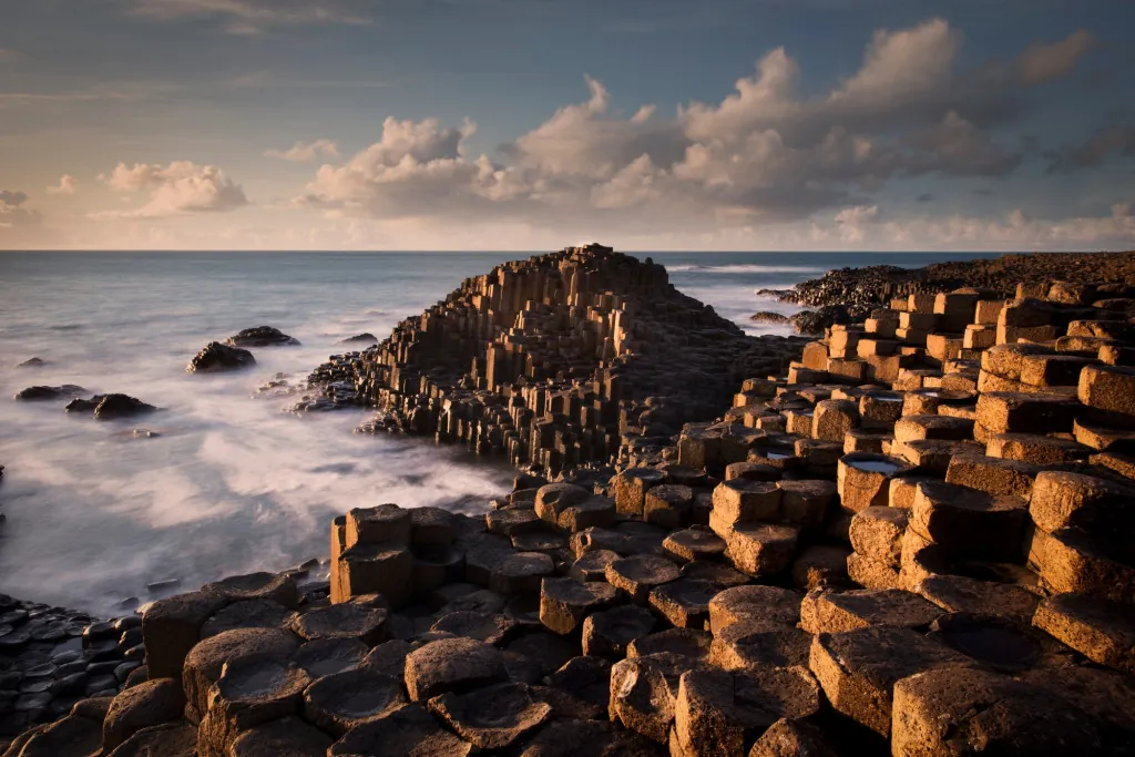 Waarom is de Giant's Causeway zo mysterieus?