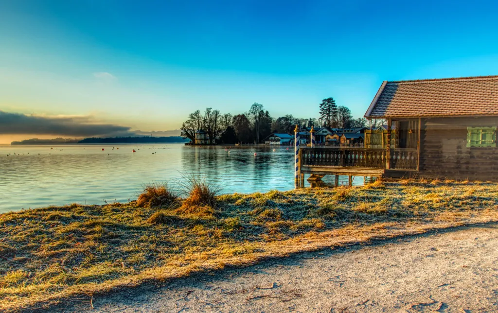 Wat maakt kasteel Berg bij Starnberger See bijzonder?