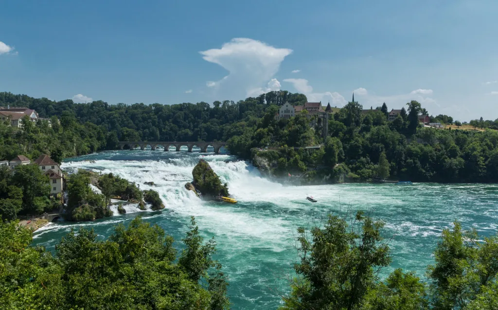 Bezoek de Rijnwaterval in Schaffhausen met kinderen