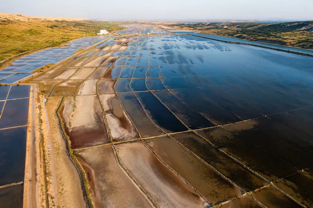 Hoe werkt zoutwinning op het eiland Pag?