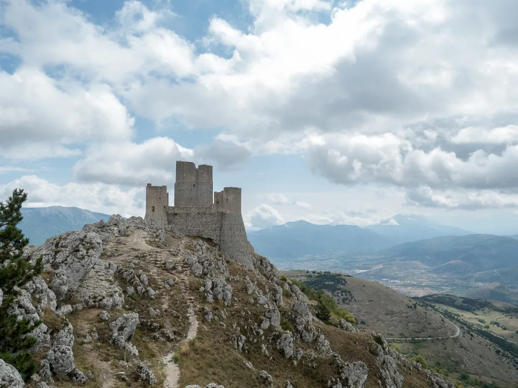 De geheimen van de middeleeuwse burcht Rocca Calascio