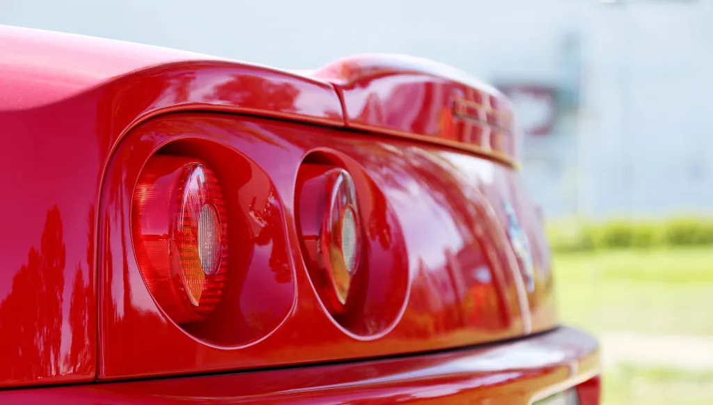 Wat maakt Ferrari Land een bezoek waard?
