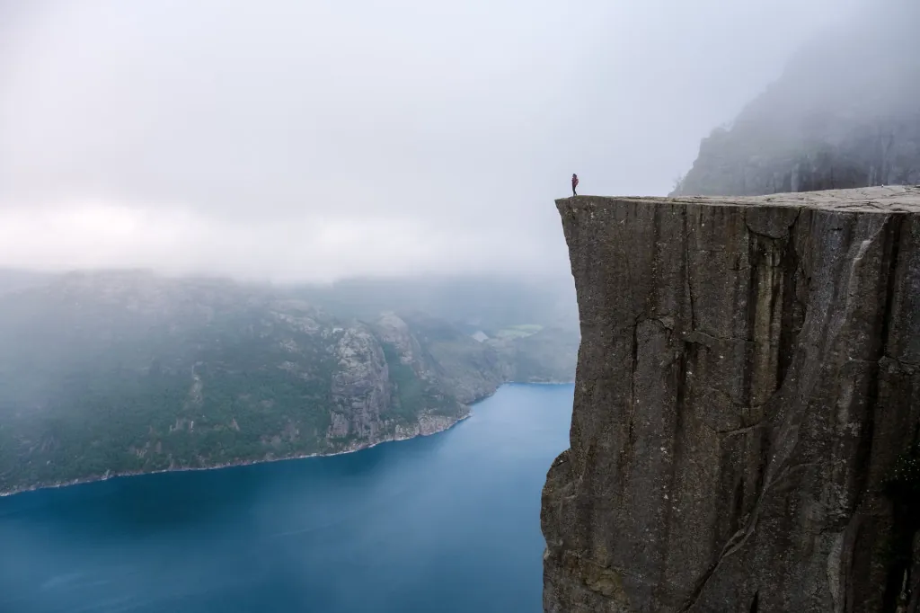 Hoe bereik je Preikestolen?