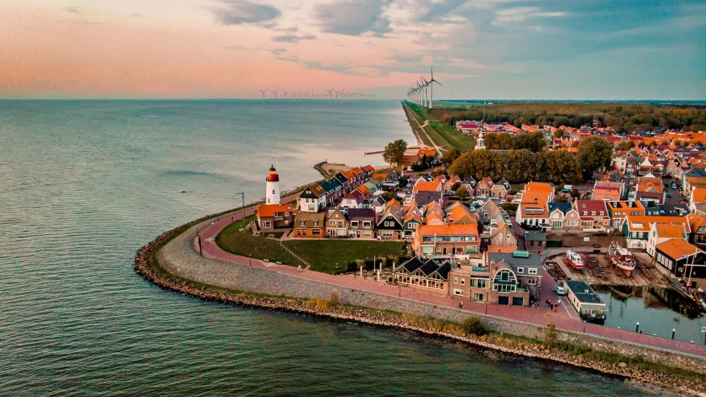 Wat te zien in het vissersdorp Urk?