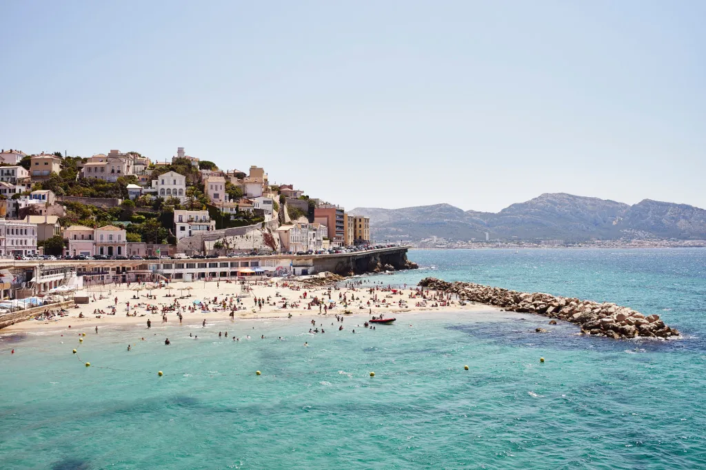Hoe breng je een dag door op Prado strand in Marseille?