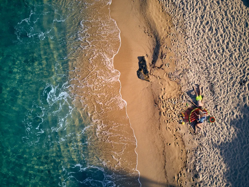 Natuurschoon van Playa de l'Arenal in Jávea