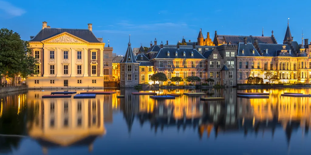 Wat biedt Den Haag: Binnenhof en Mauritshuis