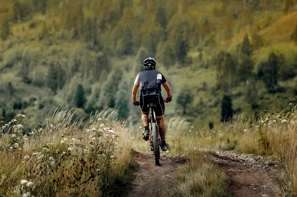 Mountainbiken naar Vidova Gora, Brač's hoogste punt