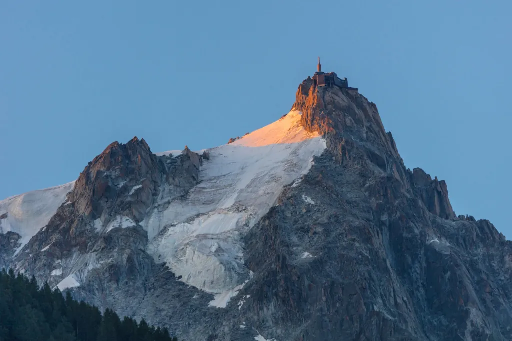 Hoe bereik je de top van de Pic du Midi de Bigorre?