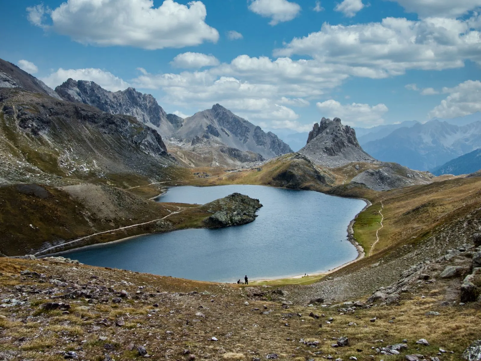 Fietsroute Ciclovia dei Laghi rond het meer