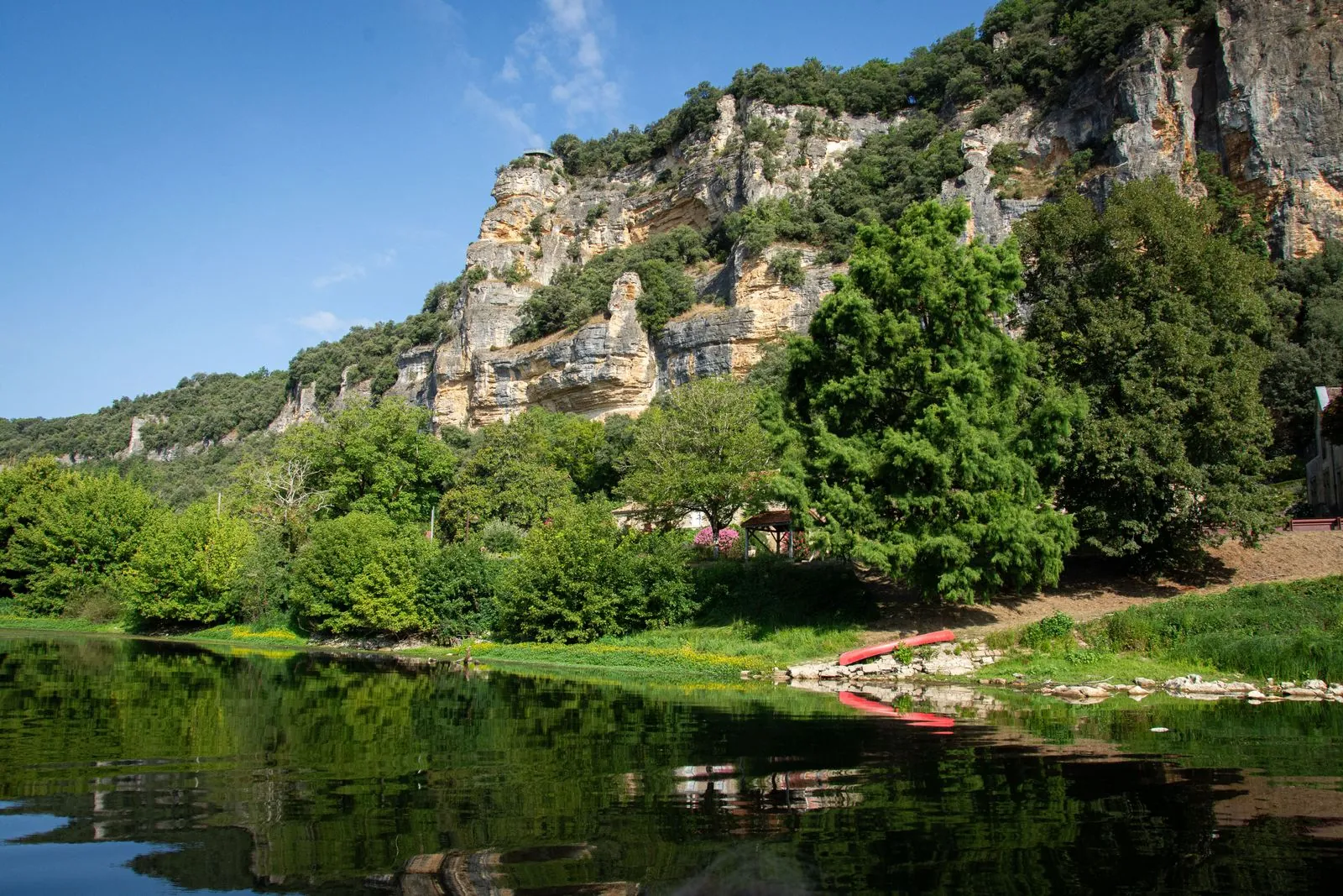 Kanoën op de rivier de Vézère