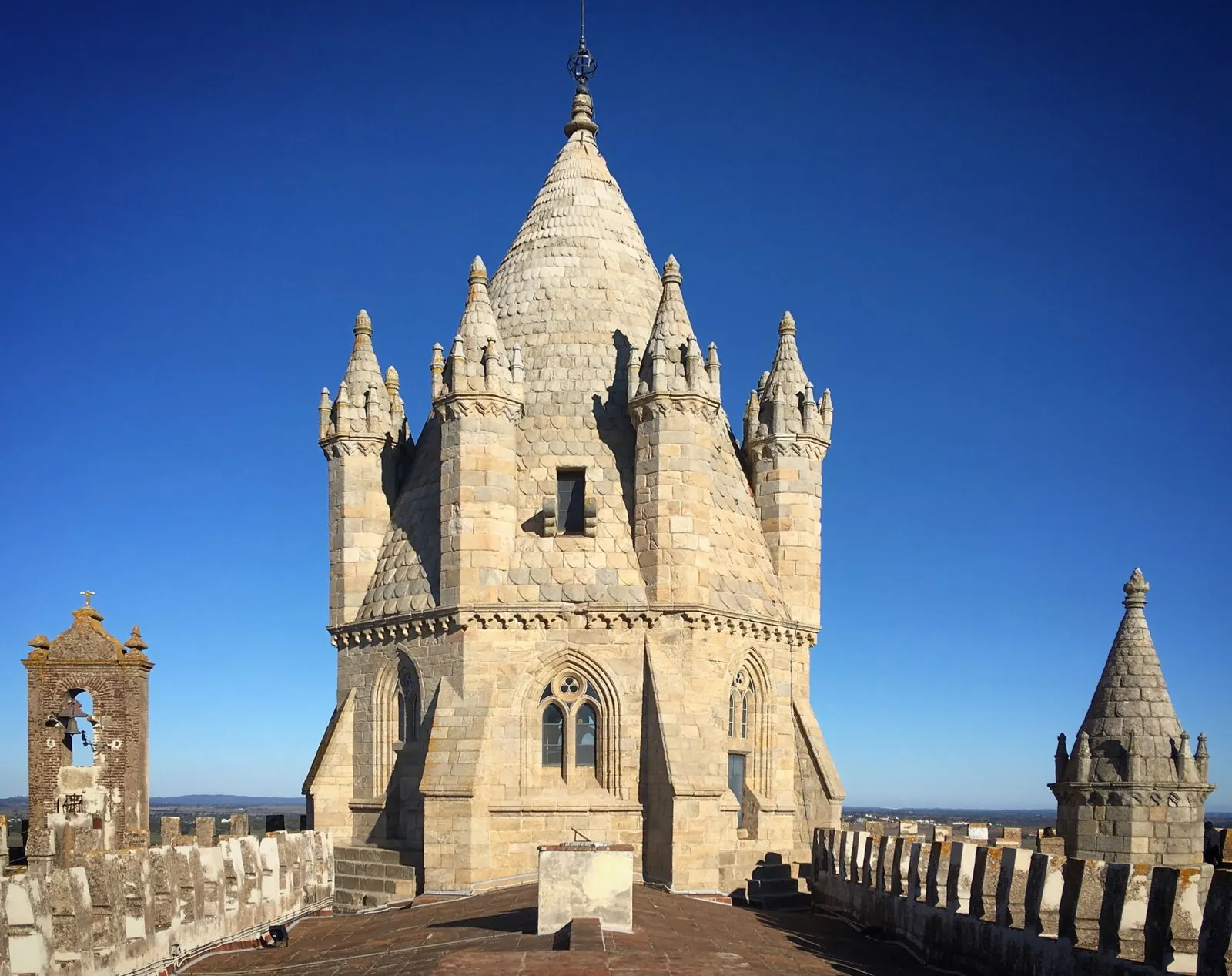 Évora's gotische kathedraal: een staaltje van bouwkunst