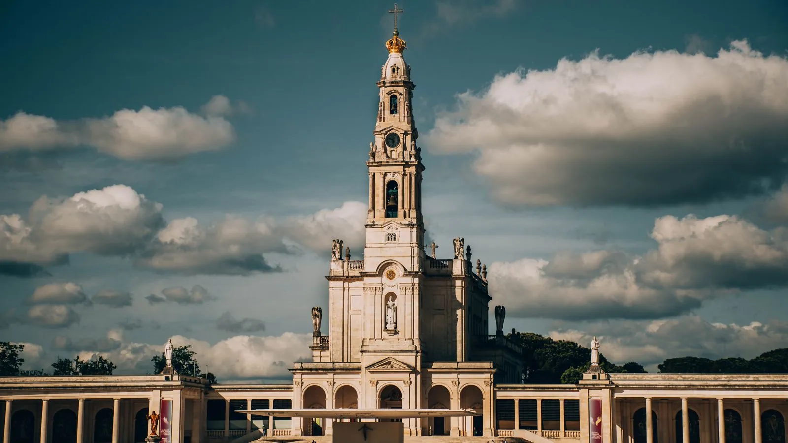 Bezoek aan de gotische kathedraal van Santarém