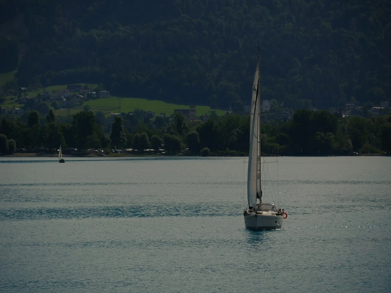 Zeilen en duiken op de Attersee: Activiteiten op het water