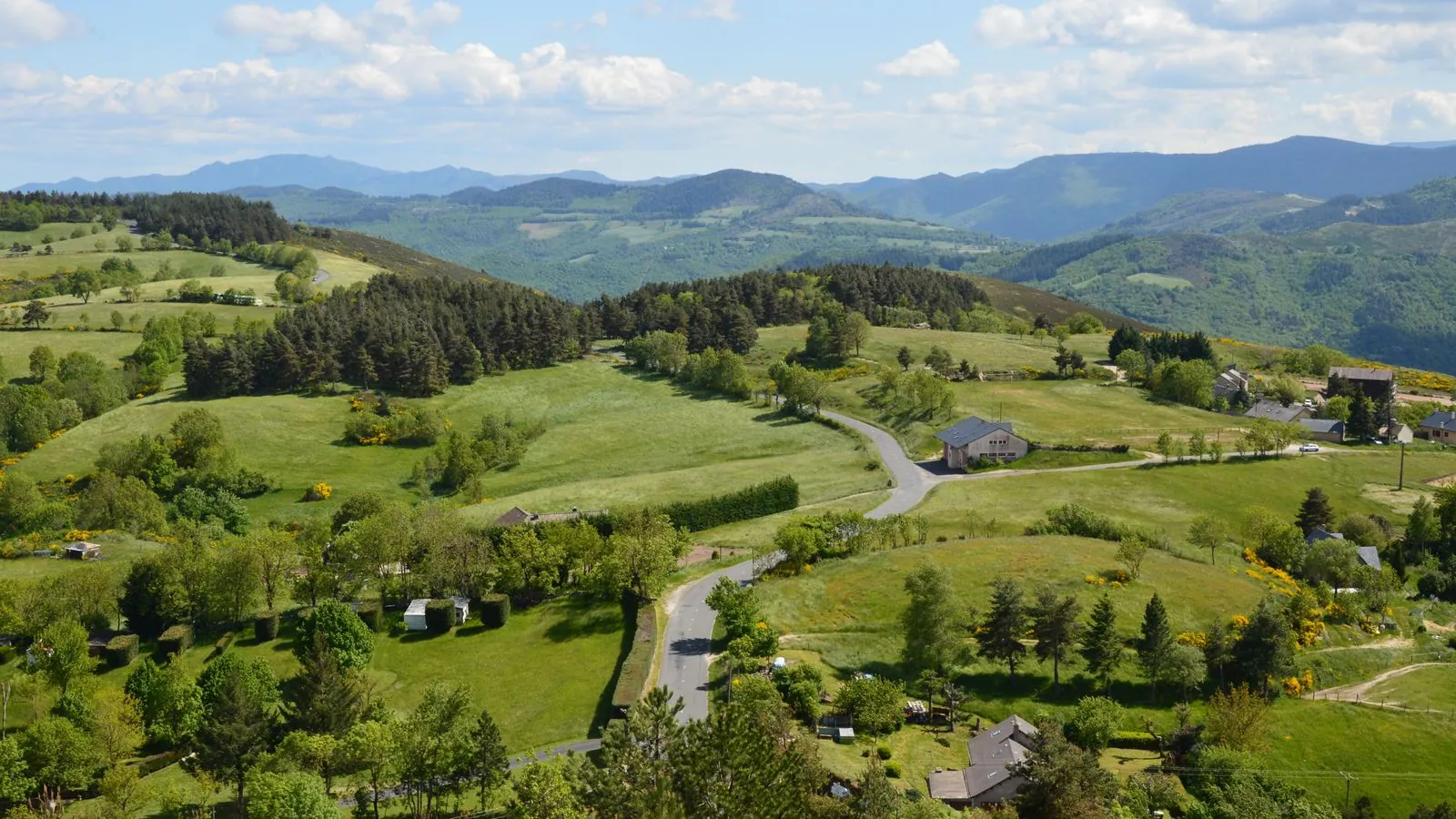 Wijnproeven in de Haut-Languedoc heuvels