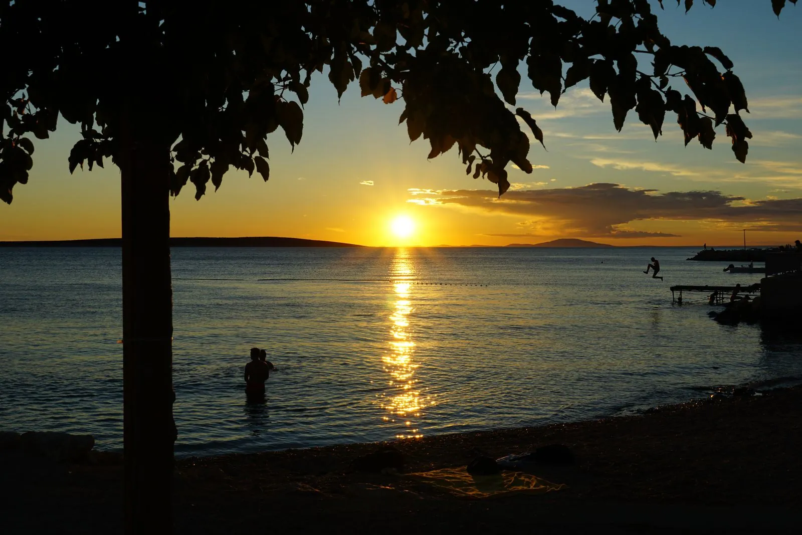 Zonsondergang vanaf Suha Punta strand