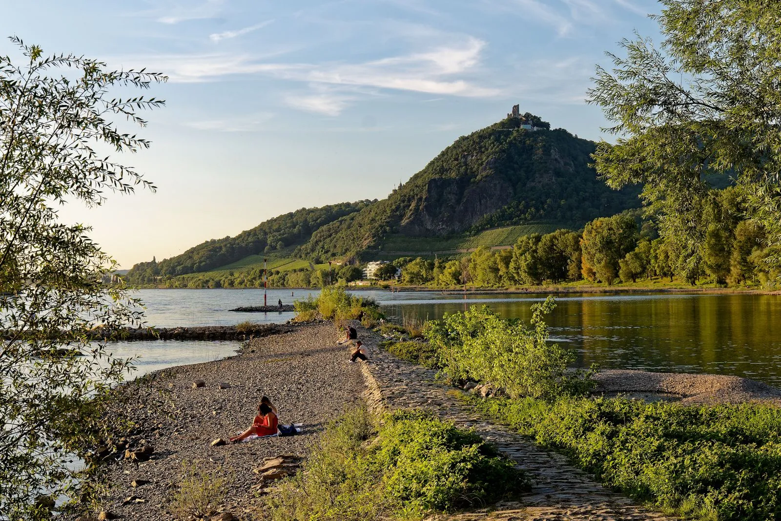 Fietsen langs Siebengebirge en Drachenfels