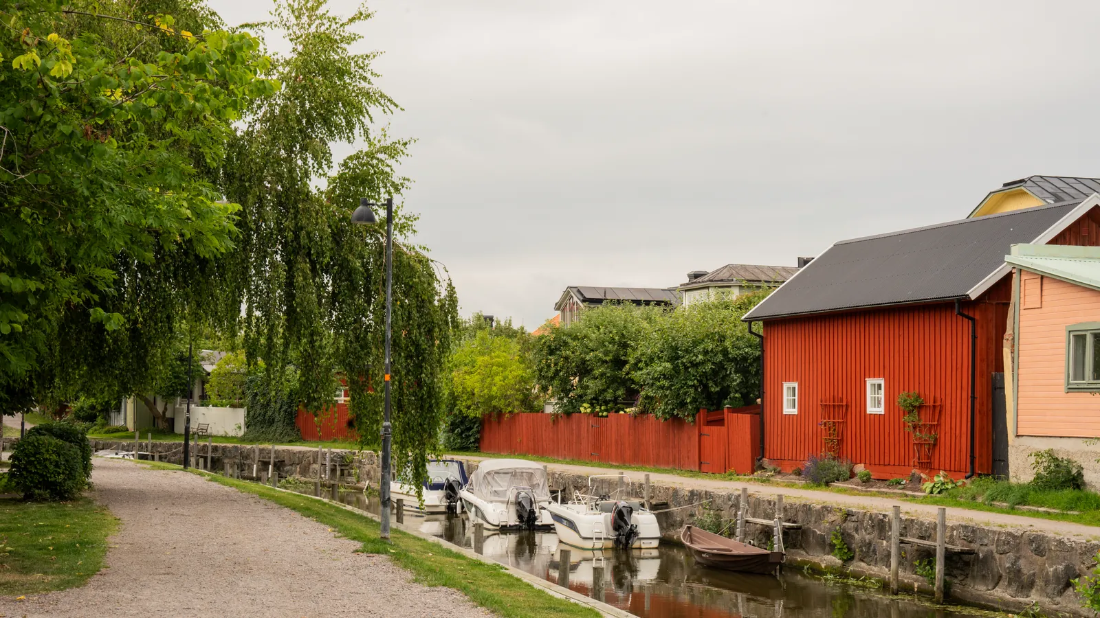 Wandelen langs de haven van Trosa: een  uitzicht