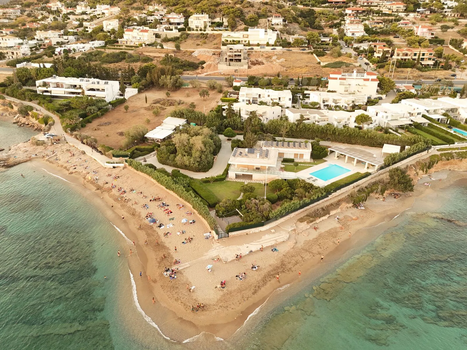 Ontspannen op het strand van Vouliagmeni