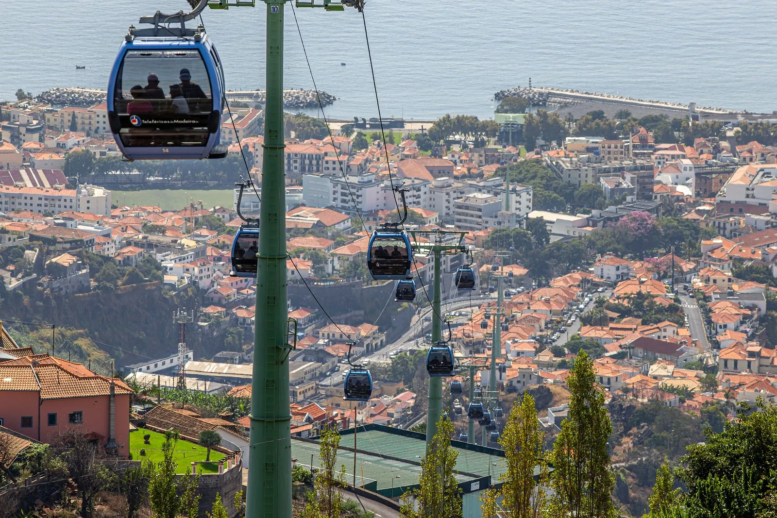 Welke kabelbaan biedt het beste uitzicht over de baai van Funchal