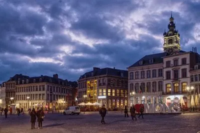 Mons