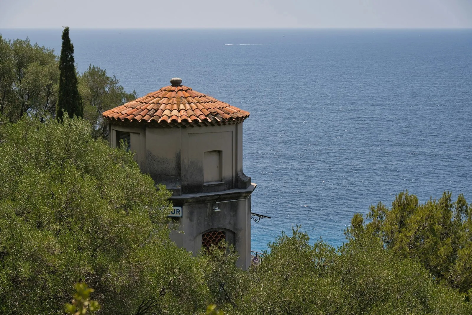 Wandelen naar Colline du Château vanuit het centrum van Nice