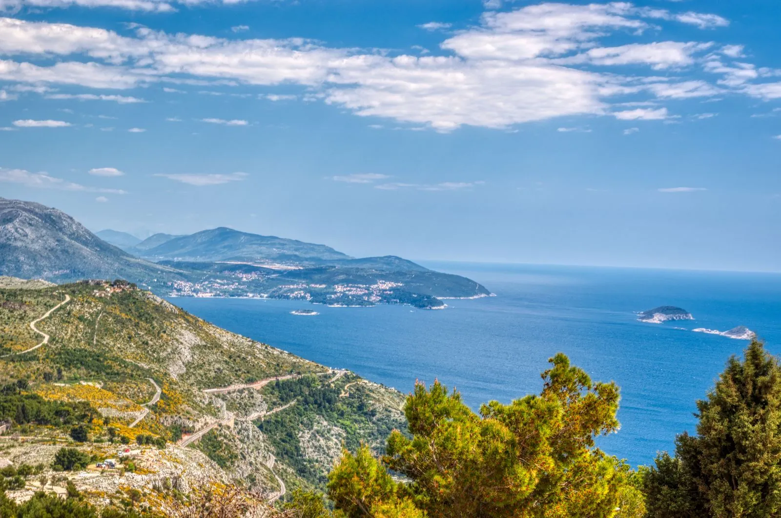Zijn er wandelroutes op eilanden vlak bij Dubrovnik