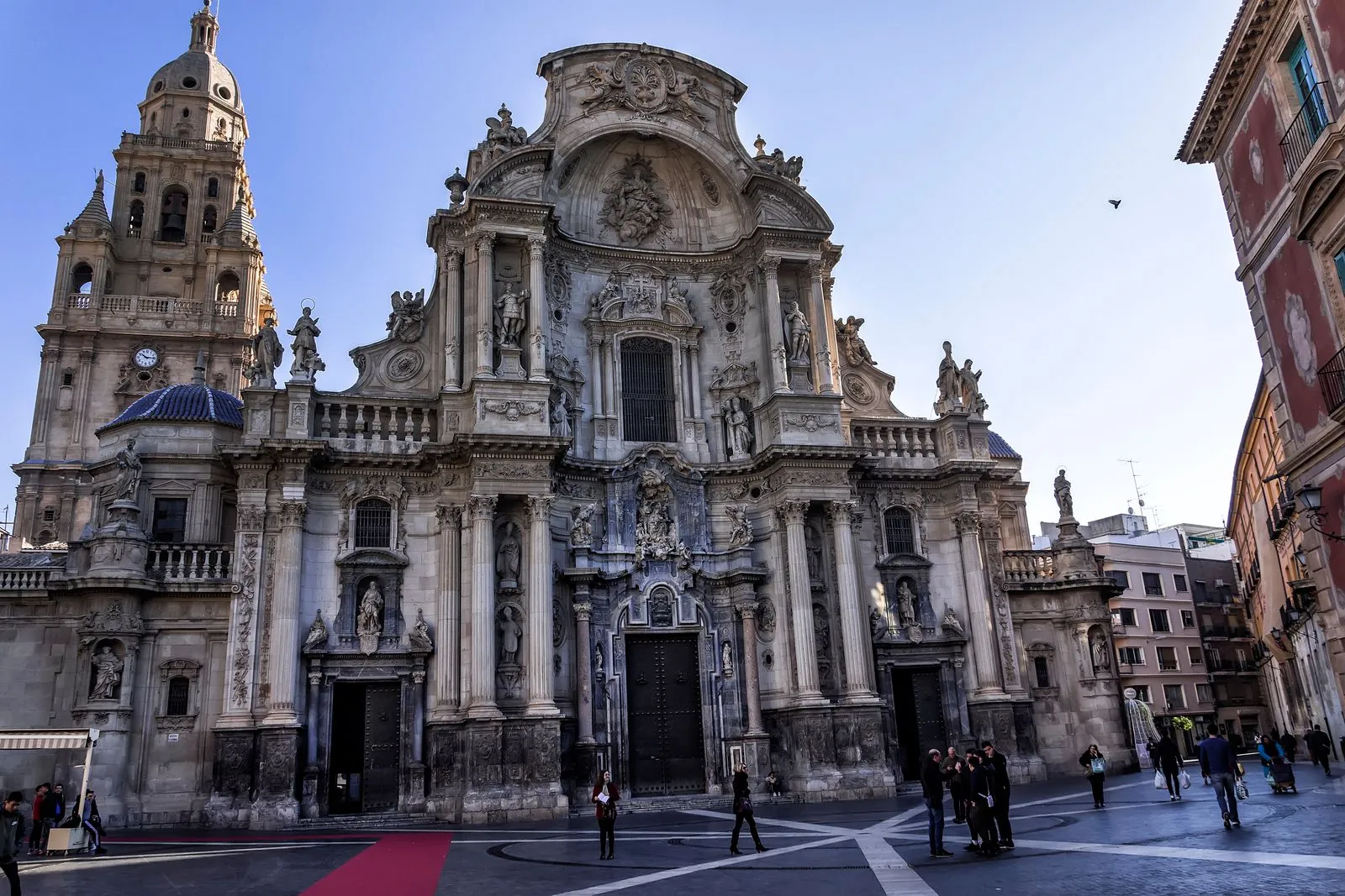 Ontdek de barokke schoonheid van de kathedraal van Murcia