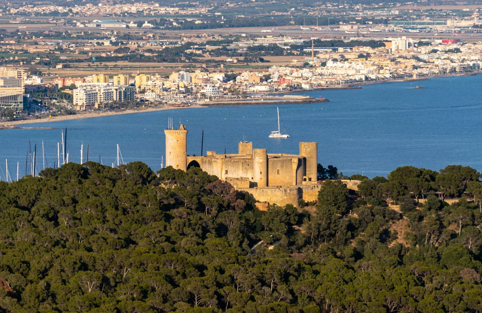Wandelen naar het kasteel van Alaró op Mallorca