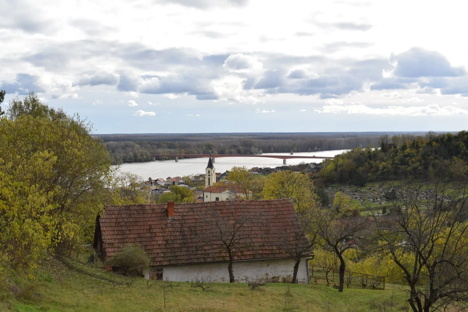 Een wandeling maken in het dorpje Batina