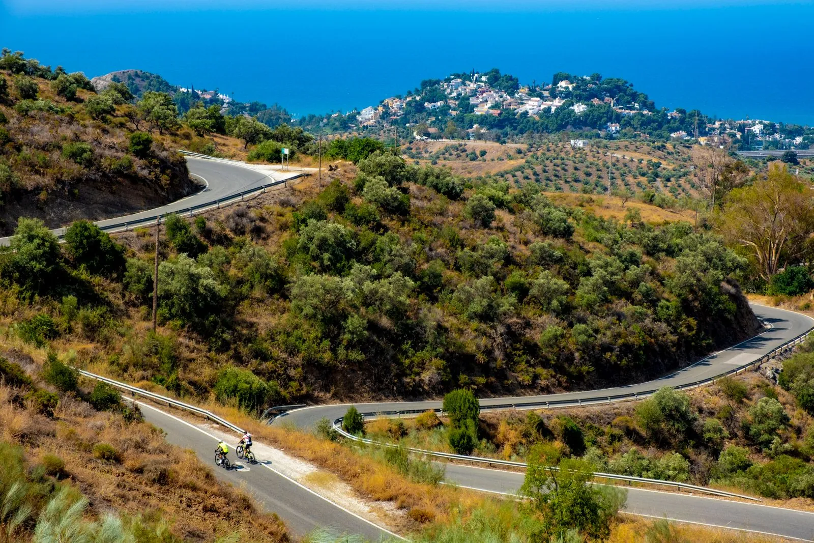 Fietsen met uitzicht op zee in de omgeving van Marbella