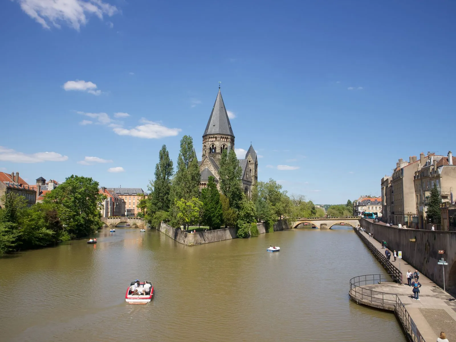 Wat maakt Metz historisch interessant?