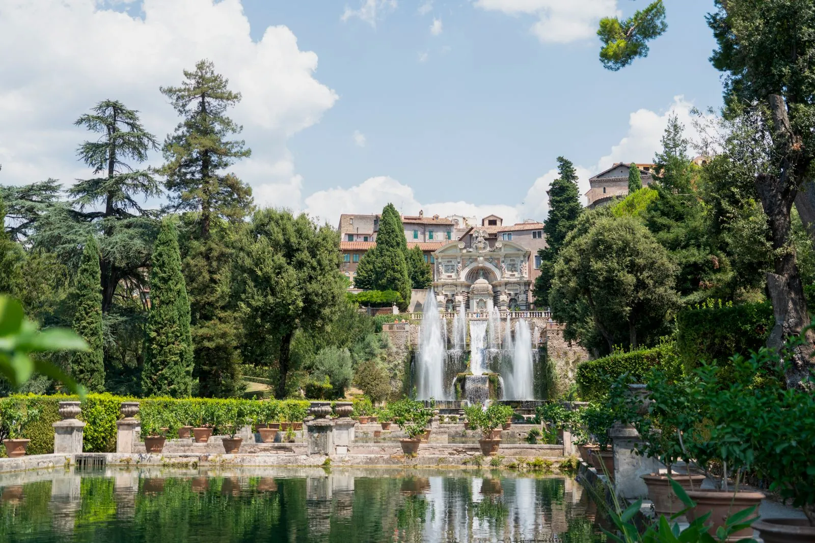 Wandelen door de tuinen van Villa d'Este in Tivoli