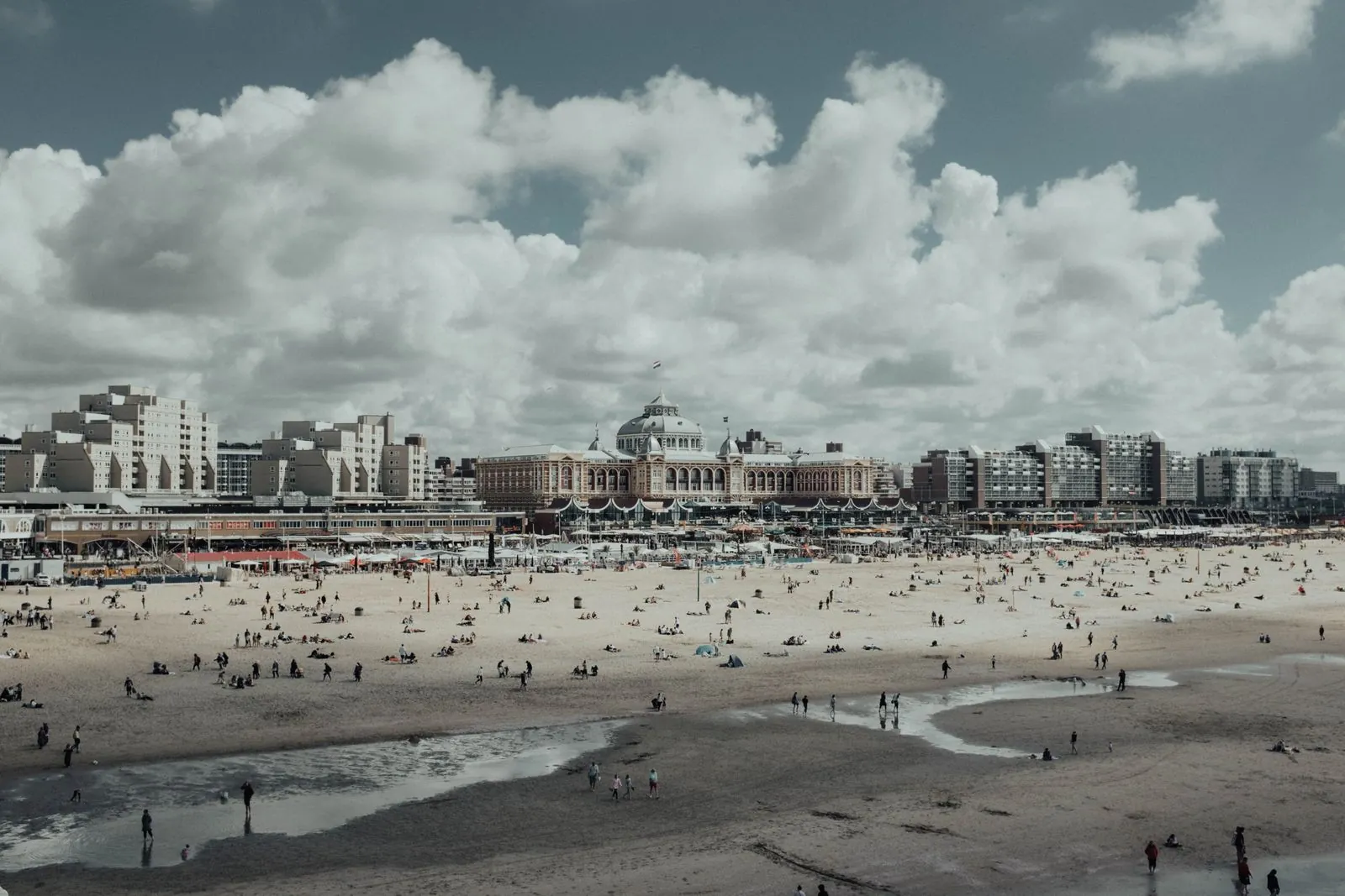 Hoe combineer je stad en strand in Den Haag?