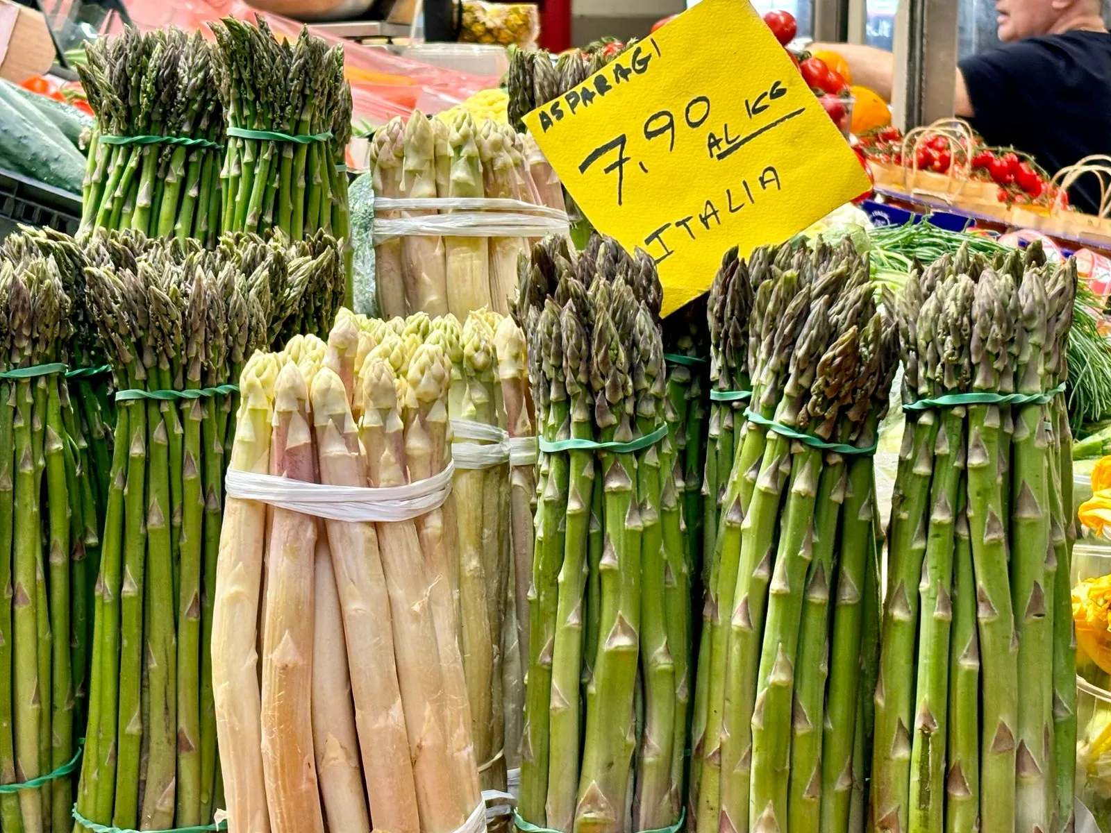 Zijn er markten met streekproducten en kookwaren