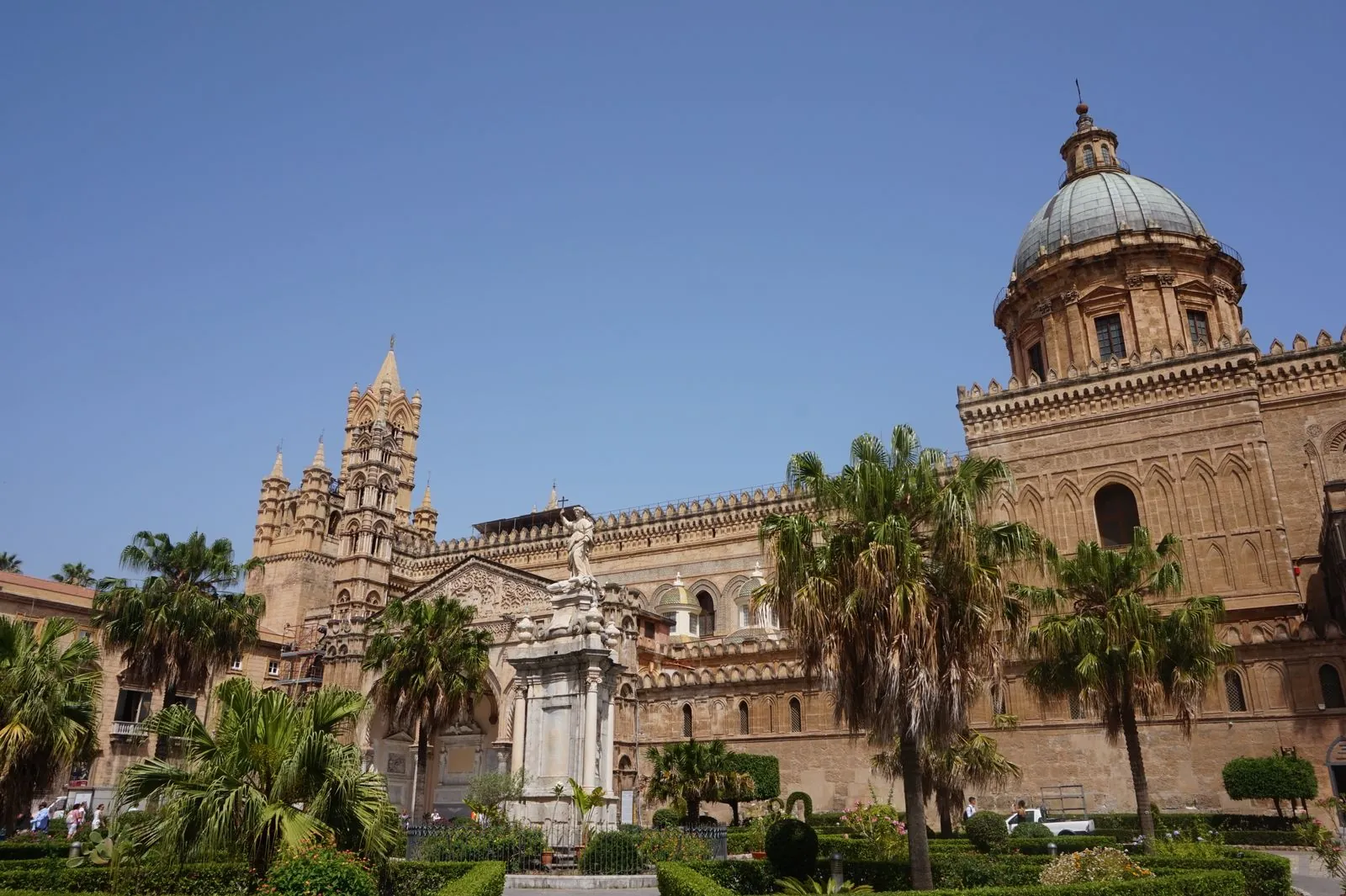 Hoe bezoek je de kathedraal van Palermo en het Normandisch paleis