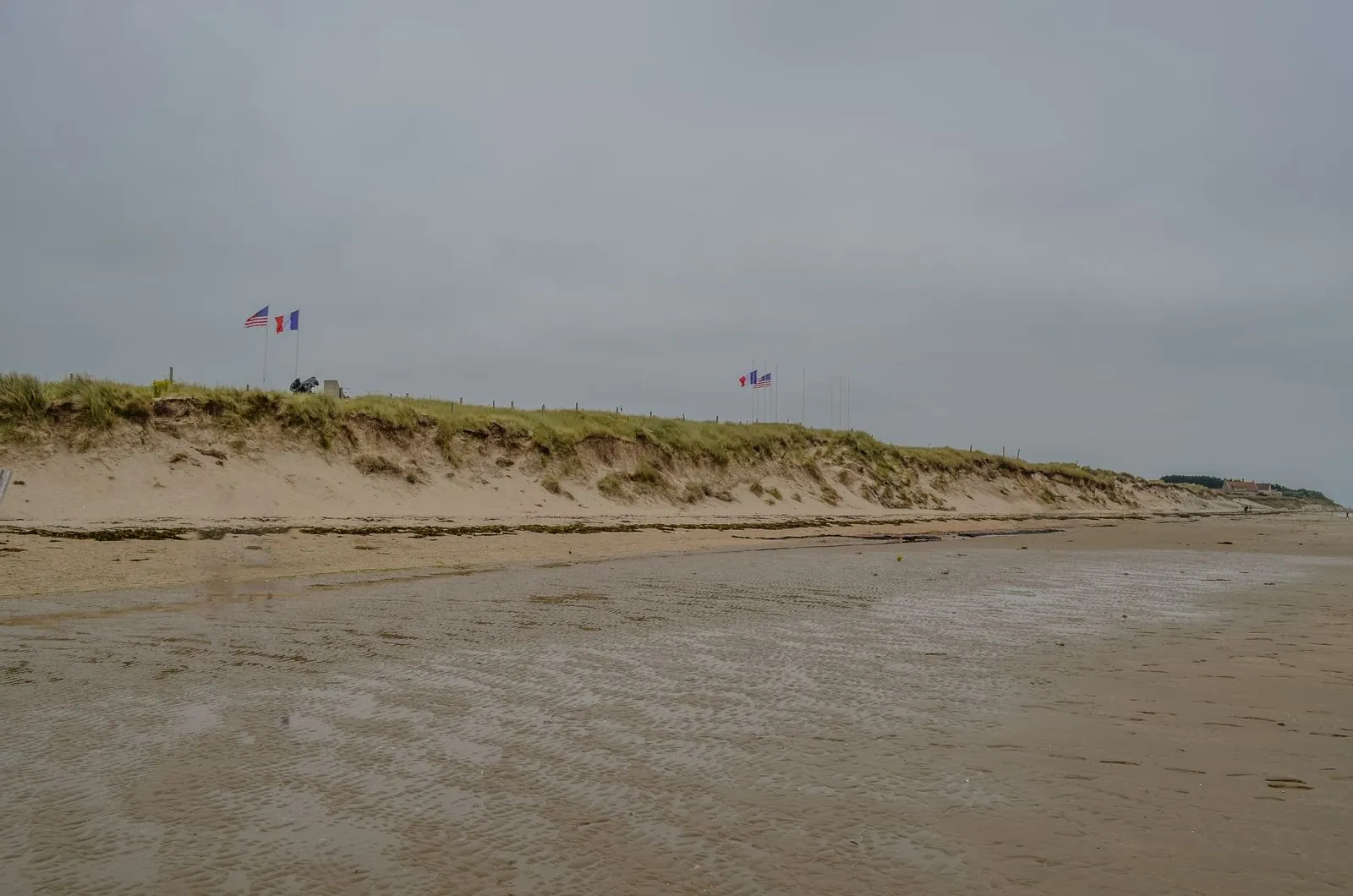 Wat gebeurde er tijdens D-day op de stranden van Normandië?