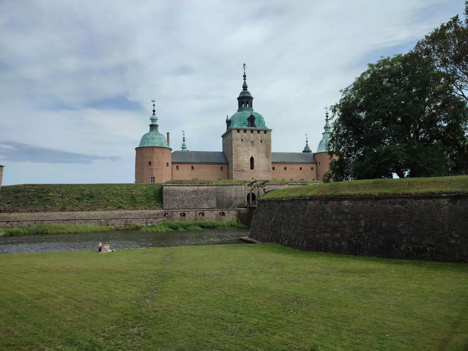Bewonder de architectuur van de Kalmar-kathedraal