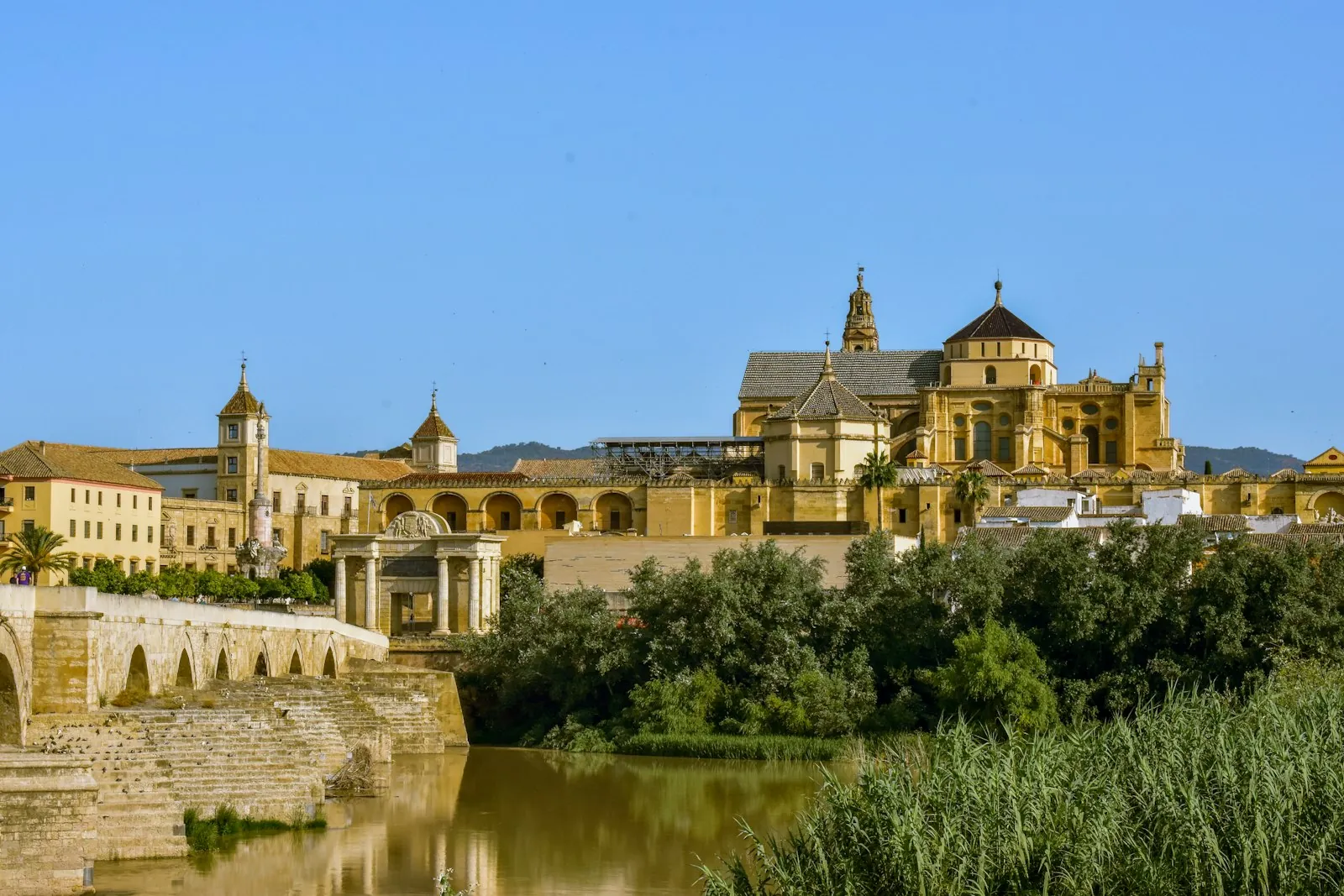 Het koninklijk klooster van San Juan de la Peña verkennen
