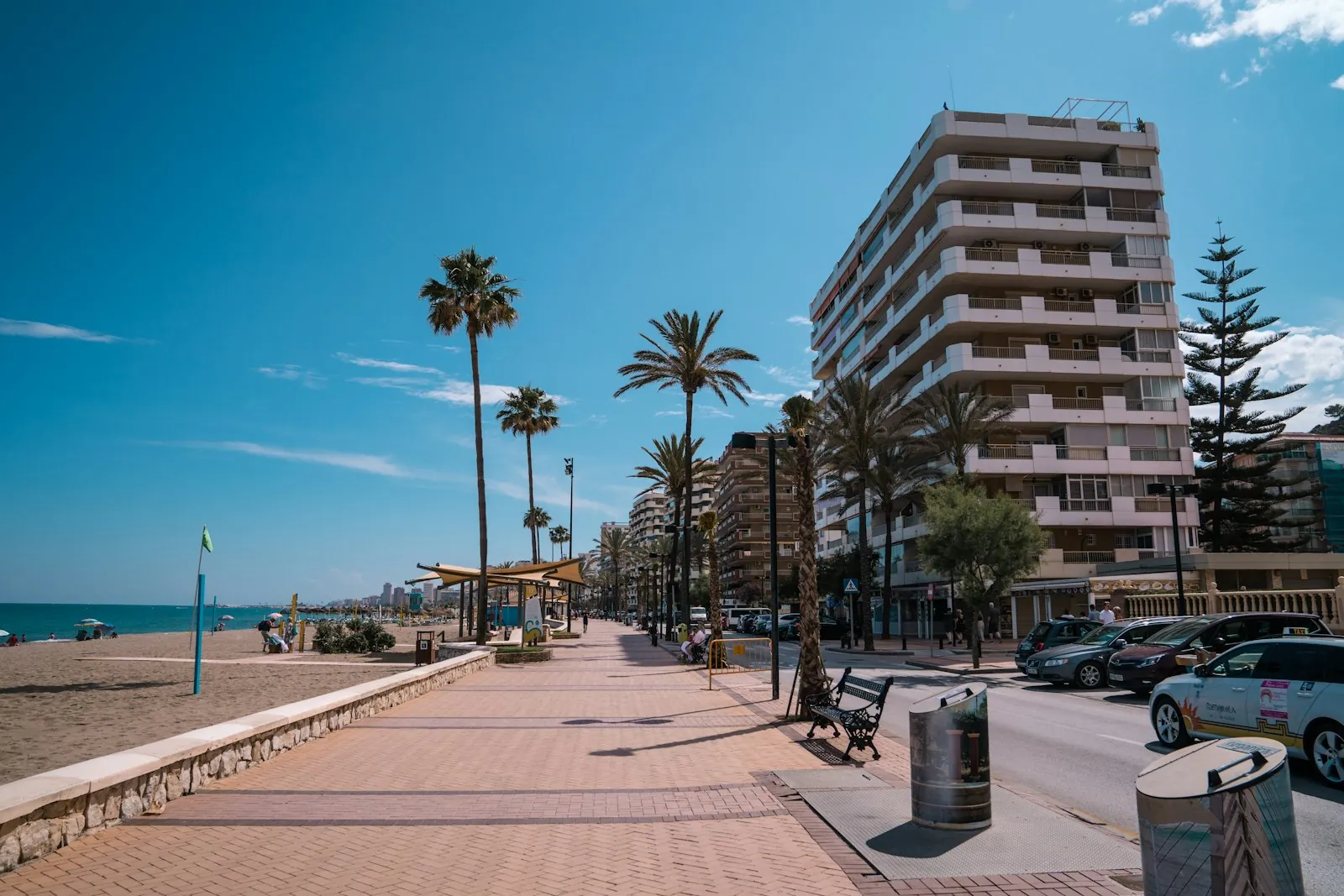 Zandkastelen bouwen op de stranden van Costa del Sol