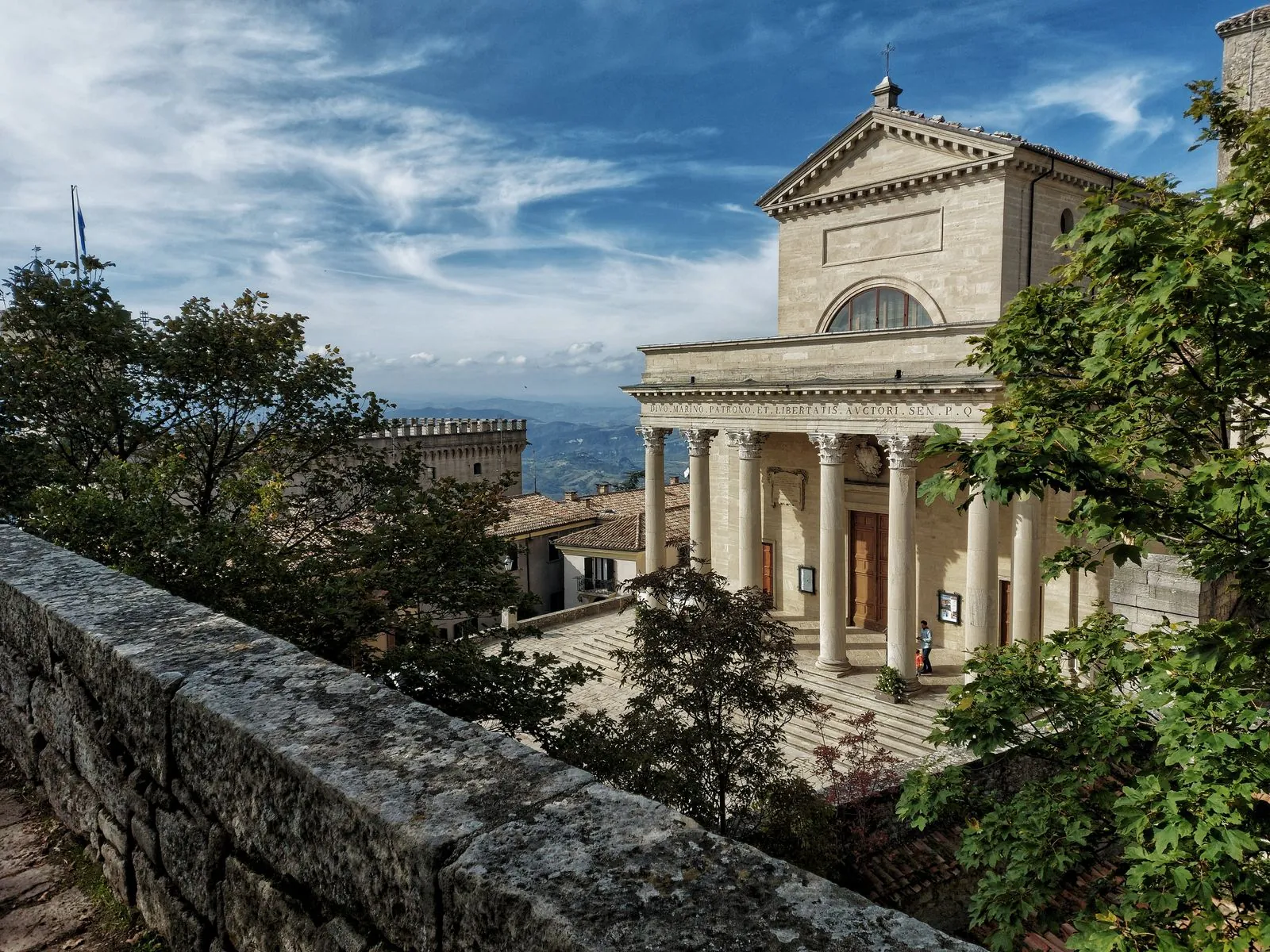 Basiliek van San Marino, een kijkje in het religieuze leven