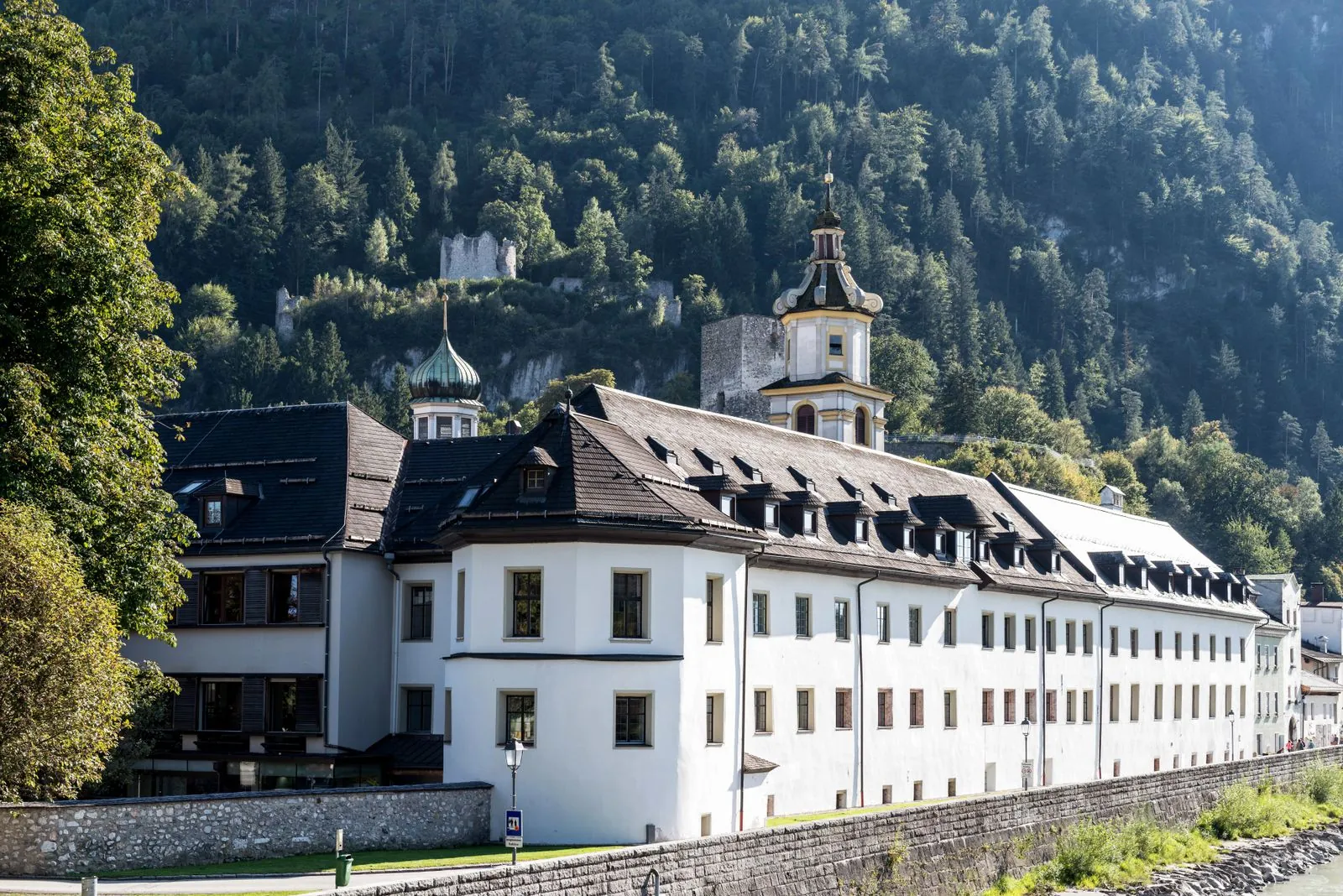 Historie van het klooster Ossiach