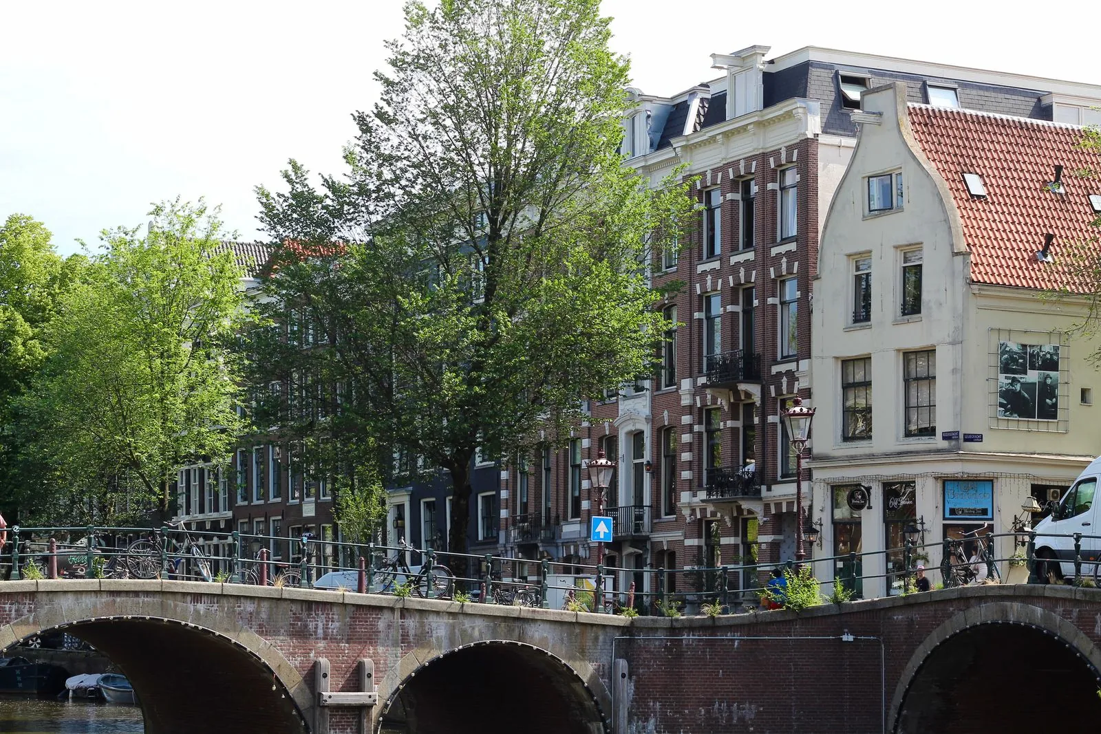 De mooiste wandelroutes langs de grachten van Amsterdam