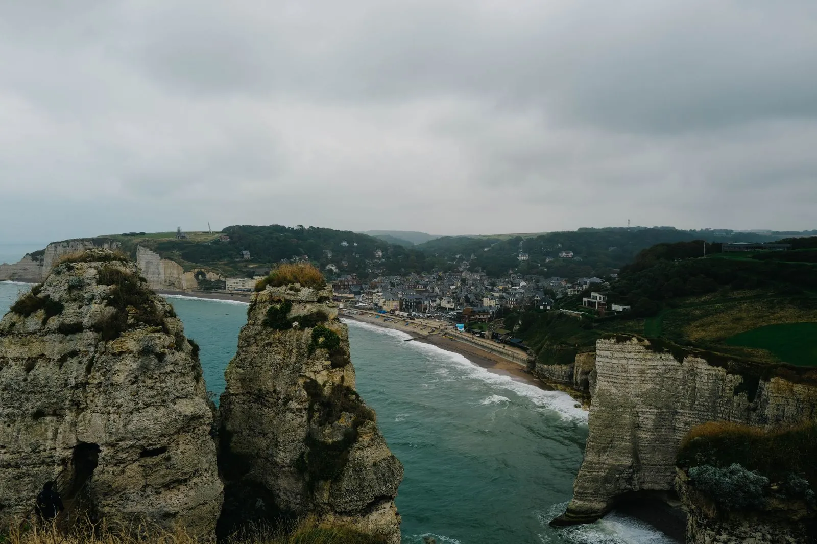 Hoe ziet het kliflandschap van Étretat eruit?