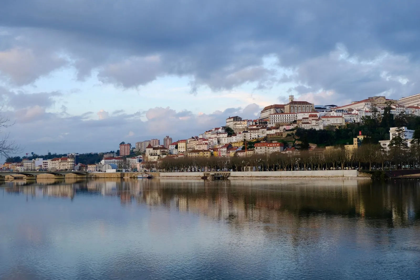 Een rondleiding door de universiteit van Coimbra