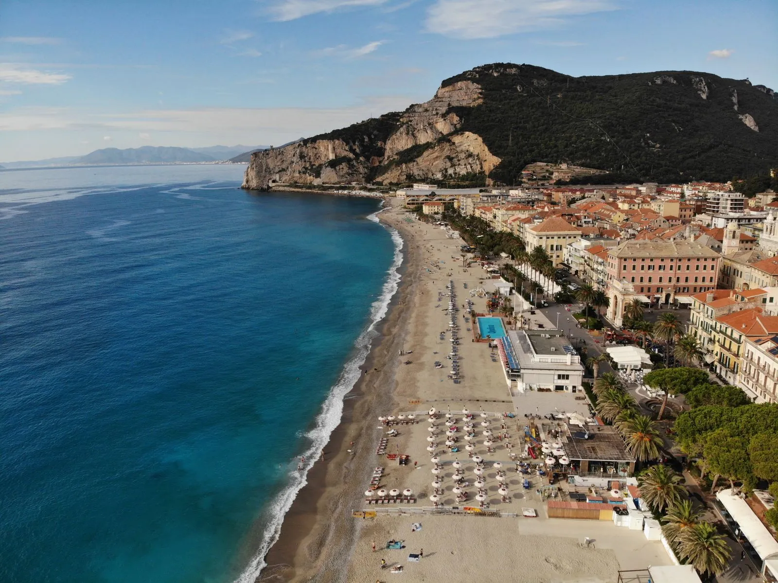 Ontdek de kindvriendelijke stranden van Finale Ligure